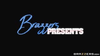Brazzers Exxtra - Independance Lay - 07/04/2019