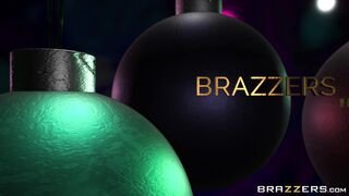 Brazzers Exxtra - Horny For The Holidays: Part 2 - 12/21/2019