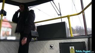 Public Agent - Creampie climax after outdoor sex - 04/17/2018