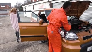 - Mechanic gets hands on with learner - 02/25/2019