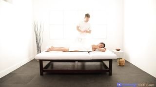 Massage Rooms - Oily massage for Latina babe - 04/29/2020
