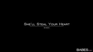Babes - She'll Steal Your Heart - 11/12/2016