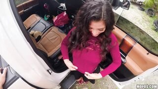Stranded Teens - Leaving Her Baggage Behind - 02/26/2019
