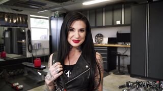 I Know That Girl - Squirting Biker Babe Fucks The Mechanic - 03/21/2020